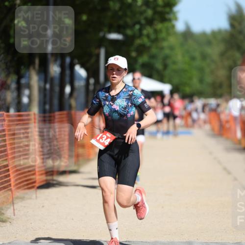 07.09.2025 - 19. Norderstedt Triathlon Michael Strokosch http://msf.ph/oto/8740380 07.09.2025 12:30:42 Laufen 703, 822, 1280, 1343 meine-sportfotos.de