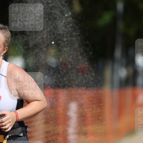 07.09.2025 - 19. Norderstedt Triathlon Michael Strokosch http://msf.ph/oto/8740415 07.09.2025 11:52:18 Laufen 771, 1197 meine-sportfotos.de
