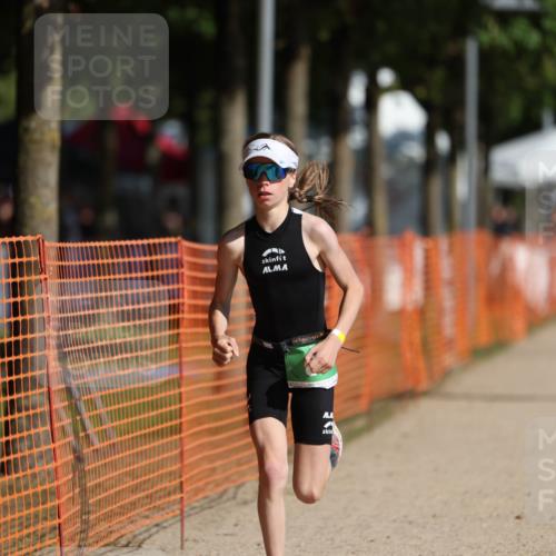 07.09.2025 - 19. Norderstedt Triathlon Michael Strokosch http://msf.ph/oto/8740440 07.09.2025 10:55:55 Laufen 89, 668, 1150 meine-sportfotos.de