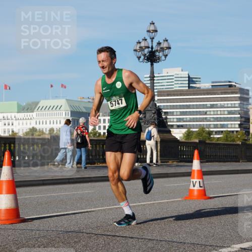 07.09.2025 - BARMER Alsterlauf Yannick Fuchs http://msf.ph/oto/8740468 07.09.2025 09:27:16 Laufen 5747 meine-sportfotos.de