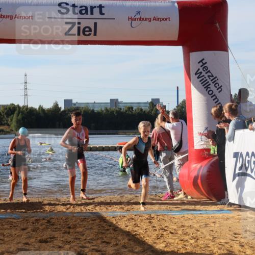 07.09.2025 - 19. Norderstedt Triathlon Luisa Fischer http://msf.ph/oto/8740499 07.09.2025 09:30:46 Schwimmen 575, 577, 578, 580, 584, 592, 596, 598, 620, 621, 624 meine-sportfotos.de