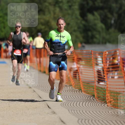 07.09.2025 - 19. Norderstedt Triathlon Michael Strokosch http://msf.ph/oto/8740507 07.09.2025 11:52:22 Laufen 154, 771, 1188 meine-sportfotos.de