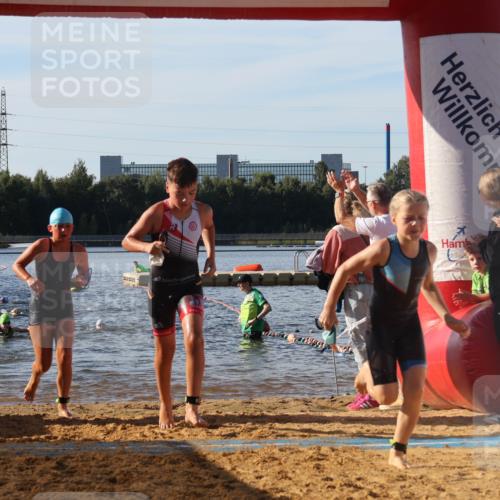 07.09.2025 - 19. Norderstedt Triathlon Luisa Fischer http://msf.ph/oto/8740514 07.09.2025 09:30:46 Schwimmen 575, 577, 578, 580, 584, 592, 596, 598, 620, 621, 624 meine-sportfotos.de