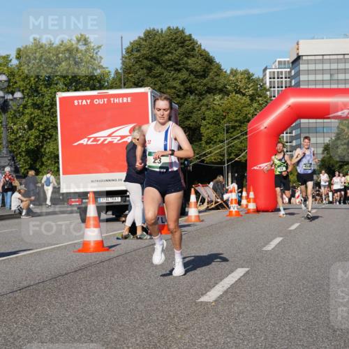 07.09.2025 - BARMER Alsterlauf Yannick Fuchs http://msf.ph/oto/8740590 07.09.2025 09:27:34 Laufen 1, 458 meine-sportfotos.de