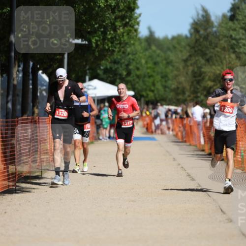 07.09.2025 - 19. Norderstedt Triathlon Michael Strokosch http://msf.ph/oto/8740592 07.09.2025 12:30:53 Laufen 1300, 1320, 1372 meine-sportfotos.de