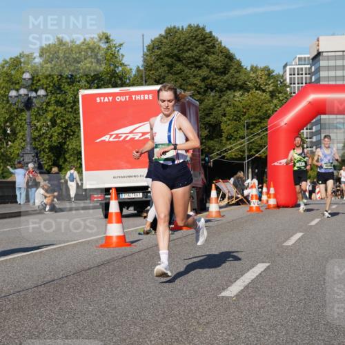 07.09.2025 - BARMER Alsterlauf Yannick Fuchs http://msf.ph/oto/8740602 07.09.2025 09:27:34 Laufen 1, 14, 4586 meine-sportfotos.de