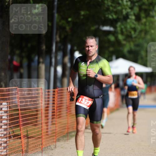 07.09.2025 - 19. Norderstedt Triathlon Michael Strokosch http://msf.ph/oto/8740638 07.09.2025 11:52:31 Laufen 154, 1167, 1188, 1227, 1377 meine-sportfotos.de