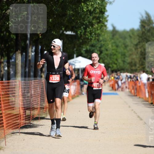07.09.2025 - 19. Norderstedt Triathlon Michael Strokosch http://msf.ph/oto/8740657 07.09.2025 12:30:55 Laufen 710, 1300, 1320, 1372 meine-sportfotos.de