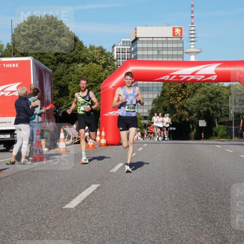 07.09.2025 - BARMER Alsterlauf Yannick Fuchs http://msf.ph/oto/8740684 07.09.2025 09:27:36 Laufen 1, 4586 meine-sportfotos.de