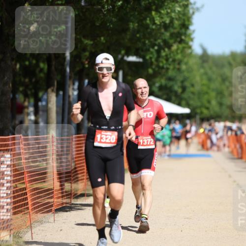 07.09.2025 - 19. Norderstedt Triathlon Michael Strokosch http://msf.ph/oto/8740694 07.09.2025 12:30:57 Laufen 710, 1300, 1320, 1372 meine-sportfotos.de