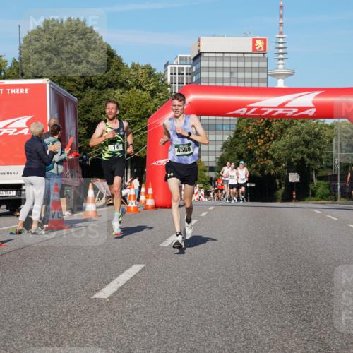 07.09.2025 - BARMER Alsterlauf Yannick Fuchs http://msf.ph/oto/8740711 07.09.2025 09:27:37 Laufen 1, 14, 4586 meine-sportfotos.de