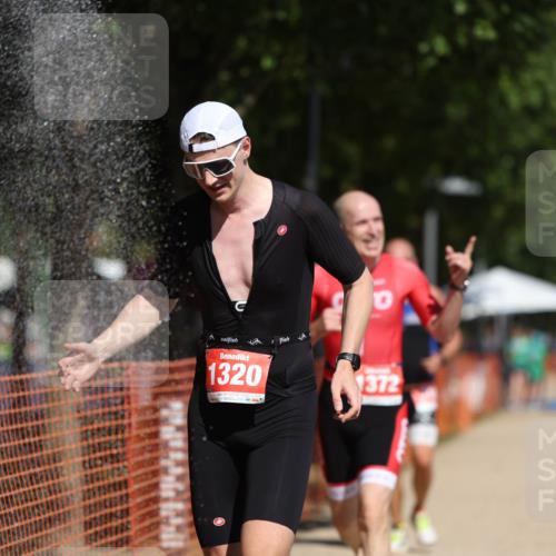 07.09.2025 - 19. Norderstedt Triathlon Michael Strokosch http://msf.ph/oto/8740720 07.09.2025 12:30:58 Laufen 710, 1300, 1320, 1372 meine-sportfotos.de
