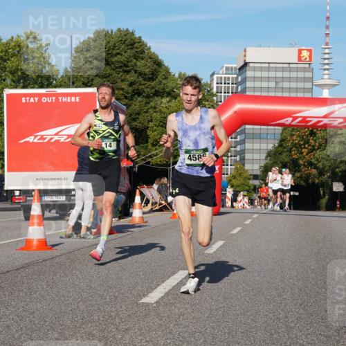 07.09.2025 - BARMER Alsterlauf Yannick Fuchs http://msf.ph/oto/8740740 07.09.2025 09:27:37 Laufen 14, 458, 1 meine-sportfotos.de