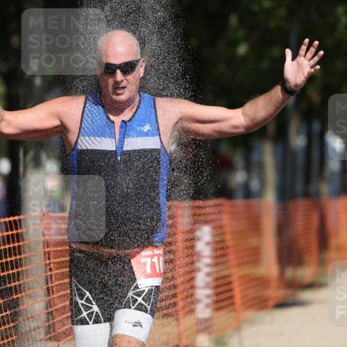07.09.2025 - 19. Norderstedt Triathlon Michael Strokosch http://msf.ph/oto/8740873 07.09.2025 12:31:03 Laufen 710, 1372 meine-sportfotos.de