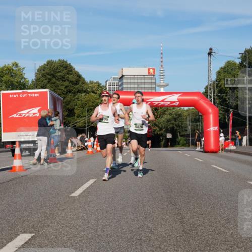 07.09.2025 - BARMER Alsterlauf Yannick Fuchs http://msf.ph/oto/8740901 07.09.2025 09:27:44 Laufen 96, 5826 meine-sportfotos.de