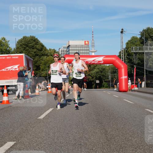 07.09.2025 - BARMER Alsterlauf Yannick Fuchs http://msf.ph/oto/8740915 07.09.2025 09:27:44 Laufen 5396, 5826 meine-sportfotos.de