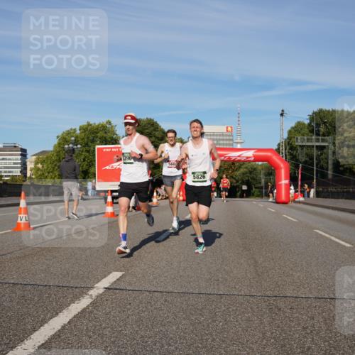 07.09.2025 - BARMER Alsterlauf Yannick Fuchs http://msf.ph/oto/8740946 07.09.2025 09:27:45 Laufen 6396, 560, 5826 meine-sportfotos.de