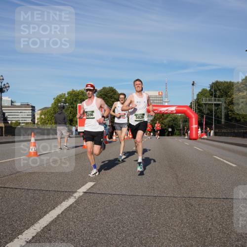 07.09.2025 - BARMER Alsterlauf Yannick Fuchs http://msf.ph/oto/8740954 07.09.2025 09:27:45 Laufen 5396, 604, 5826 meine-sportfotos.de