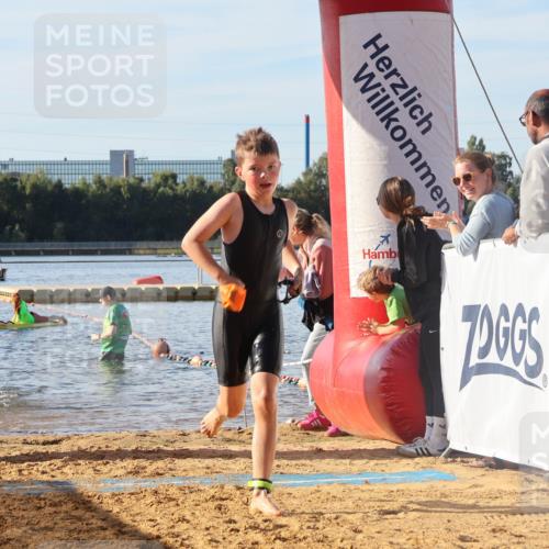 07.09.2025 - 19. Norderstedt Triathlon Luisa Fischer http://msf.ph/oto/8740959 07.09.2025 09:31:22 Schwimmen 555, 571, 574, 579, 608, 610, 632 meine-sportfotos.de