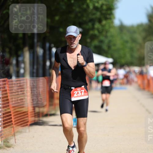 07.09.2025 - 19. Norderstedt Triathlon Michael Strokosch http://msf.ph/oto/8740984 07.09.2025 12:31:18 Laufen 215, 237, 1361 meine-sportfotos.de