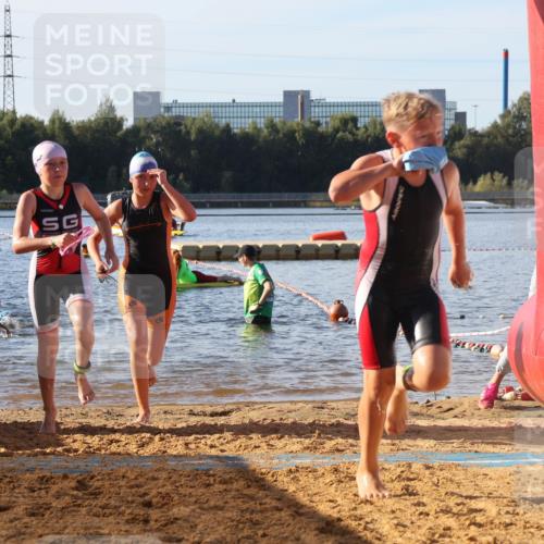 07.09.2025 - 19. Norderstedt Triathlon Luisa Fischer http://msf.ph/oto/8740990 07.09.2025 09:31:25 Schwimmen 555, 571, 574, 579, 608, 632 meine-sportfotos.de