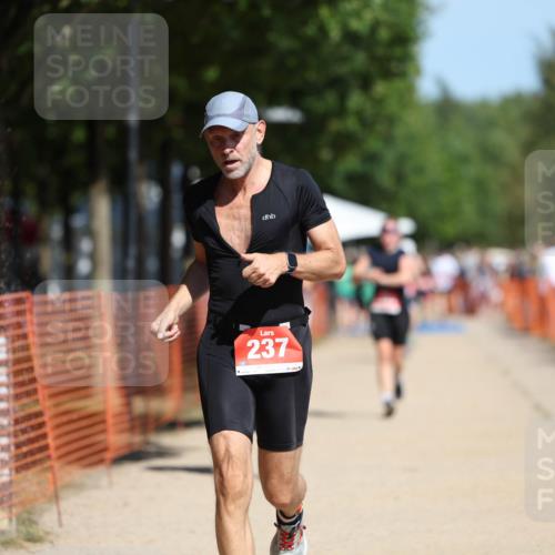 07.09.2025 - 19. Norderstedt Triathlon Michael Strokosch http://msf.ph/oto/8740992 07.09.2025 12:31:19 Laufen 215, 237, 1361 meine-sportfotos.de