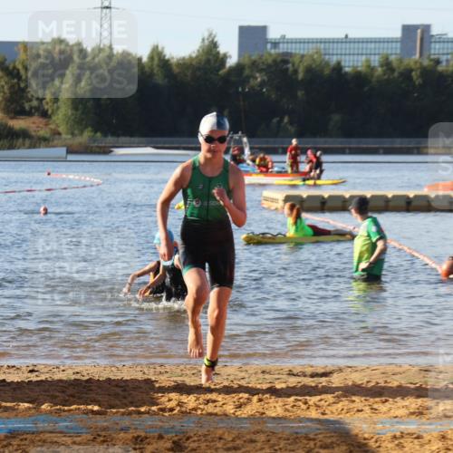 07.09.2025 - 19. Norderstedt Triathlon Luisa Fischer http://msf.ph/oto/8741035 07.09.2025 09:31:32 Schwimmen 560, 571, 574, 579, 581, 632 meine-sportfotos.de