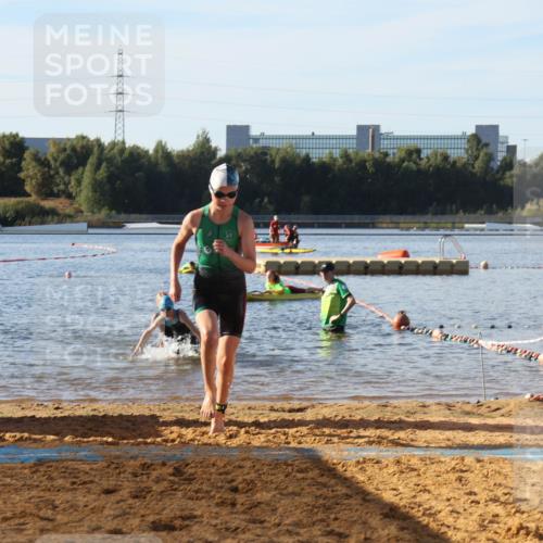 07.09.2025 - 19. Norderstedt Triathlon Luisa Fischer http://msf.ph/oto/8741047 07.09.2025 09:31:33 Schwimmen 560, 571, 574, 579, 581, 632 meine-sportfotos.de