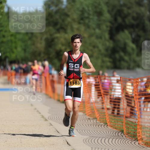 07.09.2025 - 19. Norderstedt Triathlon Michael Strokosch http://msf.ph/oto/8741062 07.09.2025 11:53:02 Laufen 1183 meine-sportfotos.de