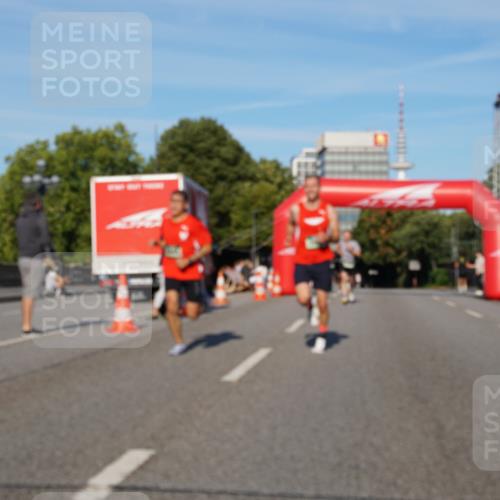 07.09.2025 - BARMER Alsterlauf Yannick Fuchs http://msf.ph/oto/8741149 07.09.2025 09:27:50 Laufen  meine-sportfotos.de