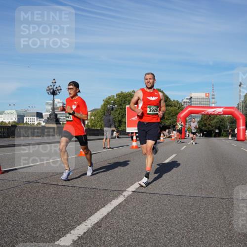 07.09.2025 - BARMER Alsterlauf Yannick Fuchs http://msf.ph/oto/8741207 07.09.2025 09:27:51 Laufen 3926 meine-sportfotos.de