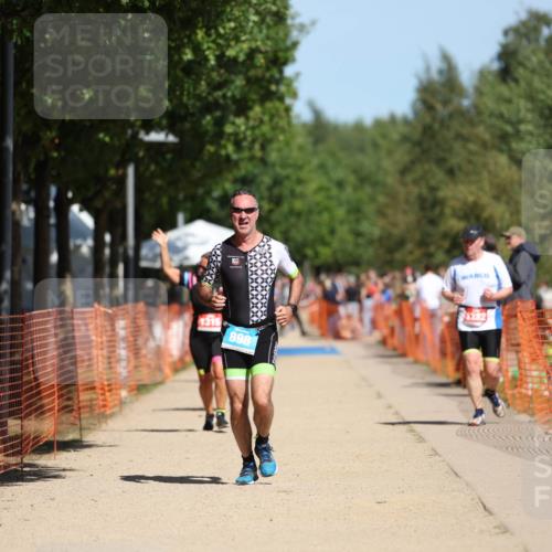 07.09.2025 - 19. Norderstedt Triathlon Michael Strokosch http://msf.ph/oto/8741283 07.09.2025 12:31:42 Laufen 898, 1315 meine-sportfotos.de