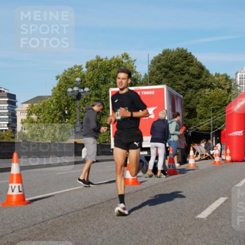07.09.2025 - BARMER Alsterlauf Yannick Fuchs http://msf.ph/oto/8741443 07.09.2025 09:27:56 Laufen  meine-sportfotos.de