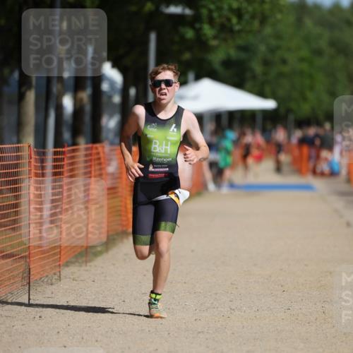 07.09.2025 - 19. Norderstedt Triathlon Michael Strokosch http://msf.ph/oto/8741485 07.09.2025 11:53:46 Laufen 1180 meine-sportfotos.de