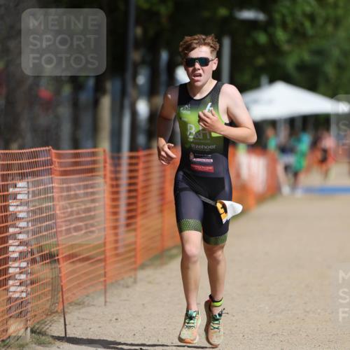 07.09.2025 - 19. Norderstedt Triathlon Michael Strokosch http://msf.ph/oto/8741523 07.09.2025 11:53:47 Laufen 1180 meine-sportfotos.de