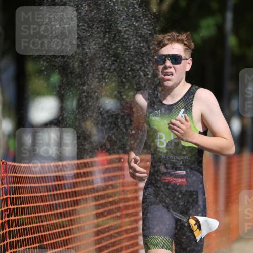 07.09.2025 - 19. Norderstedt Triathlon Michael Strokosch http://msf.ph/oto/8741580 07.09.2025 11:53:48 Laufen 1180 meine-sportfotos.de