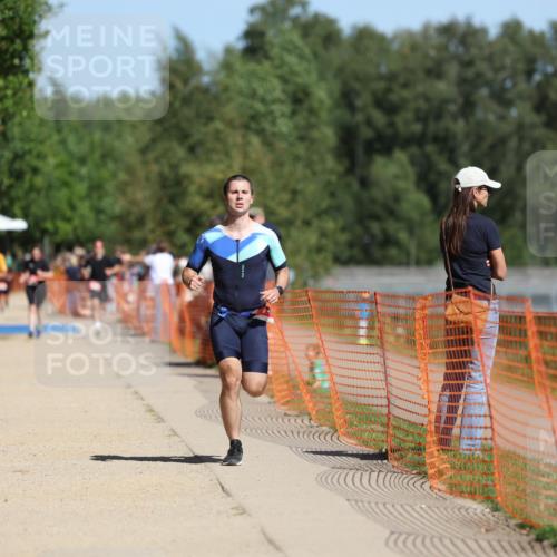 07.09.2025 - 19. Norderstedt Triathlon Michael Strokosch http://msf.ph/oto/8741598 07.09.2025 12:32:04 Laufen 201, 741 meine-sportfotos.de