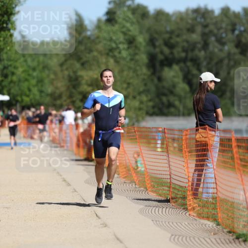 07.09.2025 - 19. Norderstedt Triathlon Michael Strokosch http://msf.ph/oto/8741608 07.09.2025 12:32:04 Laufen 201, 741 meine-sportfotos.de