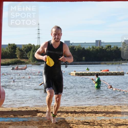 07.09.2025 - 19. Norderstedt Triathlon Luisa Fischer http://msf.ph/oto/8741624 07.09.2025 10:04:29 Schwimmen 1138 meine-sportfotos.de