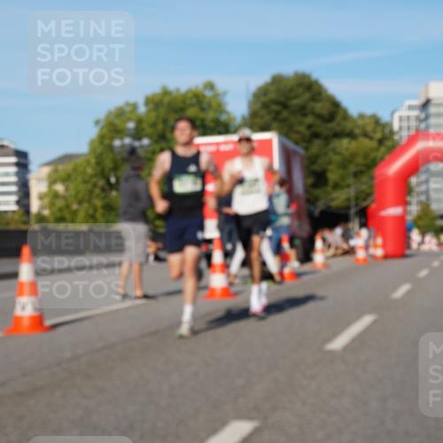 07.09.2025 - BARMER Alsterlauf Yannick Fuchs http://msf.ph/oto/8741627 07.09.2025 09:28:01 Laufen  meine-sportfotos.de