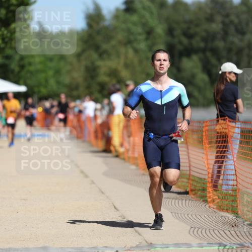 07.09.2025 - 19. Norderstedt Triathlon Michael Strokosch http://msf.ph/oto/8741671 07.09.2025 12:32:05 Laufen 201, 741 meine-sportfotos.de