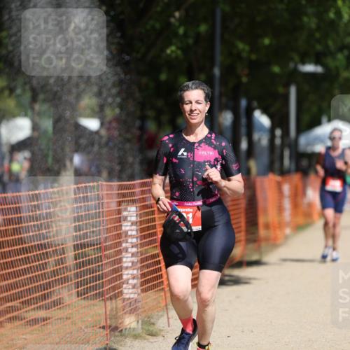 07.09.2025 - 19. Norderstedt Triathlon Michael Strokosch http://msf.ph/oto/8741734 07.09.2025 12:32:07 Laufen 201, 216, 741 meine-sportfotos.de