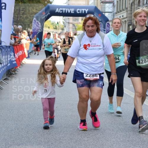 07.09.2025 - BARMER Alsterlauf Strokosch-Dieckow http://msf.ph/oto/8741736 07.09.2025 10:18:25 Ziel 2063, 2099, 2267, 2554, 2625, 3084, 3092, 3143, 3499, 4023, 4071, 4477, 4780, 4869, 8063 meine-sportfotos.de