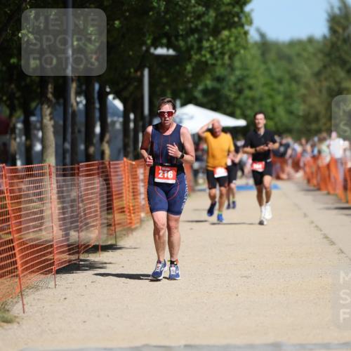 07.09.2025 - 19. Norderstedt Triathlon Michael Strokosch http://msf.ph/oto/8741826 07.09.2025 12:32:10 Laufen 164, 201, 216, 741 meine-sportfotos.de