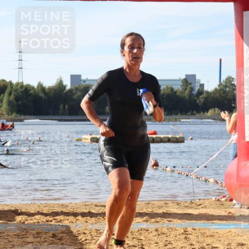 07.09.2025 - 19. Norderstedt Triathlon Luisa Fischer http://msf.ph/oto/8741843 07.09.2025 10:05:05 Schwimmen 1117 meine-sportfotos.de