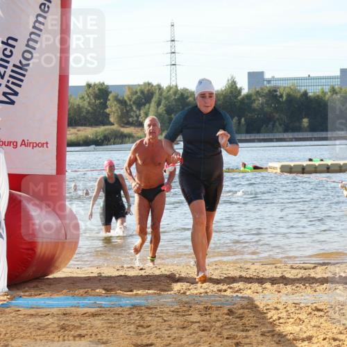 07.09.2025 - 19. Norderstedt Triathlon Luisa Fischer http://msf.ph/oto/8741935 07.09.2025 10:05:17 Schwimmen 1110, 1151 meine-sportfotos.de