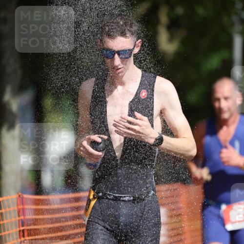 07.09.2025 - 19. Norderstedt Triathlon Michael Strokosch http://msf.ph/oto/8741965 07.09.2025 11:54:20 Laufen 821, 1200 meine-sportfotos.de