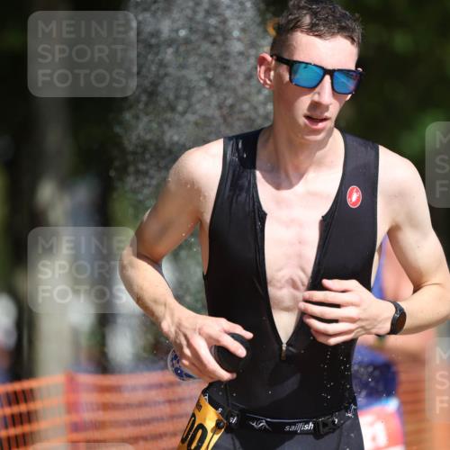 07.09.2025 - 19. Norderstedt Triathlon Michael Strokosch http://msf.ph/oto/8742002 07.09.2025 11:54:20 Laufen 821, 1200 meine-sportfotos.de