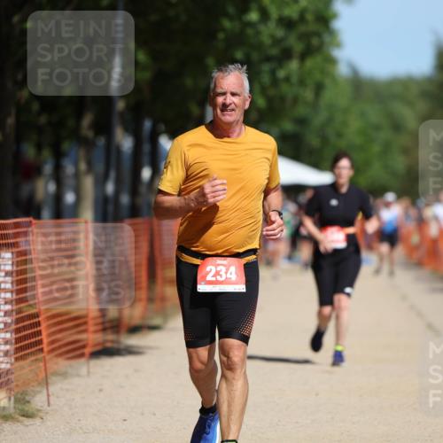 07.09.2025 - 19. Norderstedt Triathlon Michael Strokosch http://msf.ph/oto/8742049 07.09.2025 12:32:20 Laufen 164, 234, 1349 meine-sportfotos.de