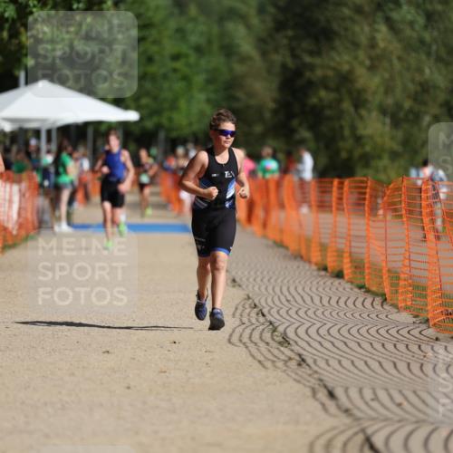07.09.2025 - 19. Norderstedt Triathlon Michael Strokosch http://msf.ph/oto/8742088 07.09.2025 10:56:59 Laufen 122 meine-sportfotos.de